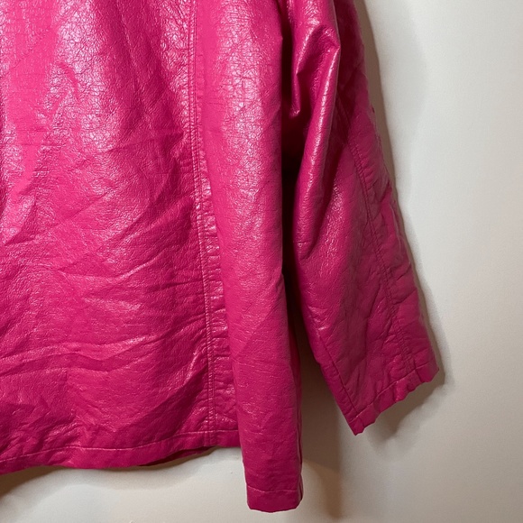 Hot pink crinkled vegan leather pointed collar button down pockets trench coat! - Picture 11 of 14